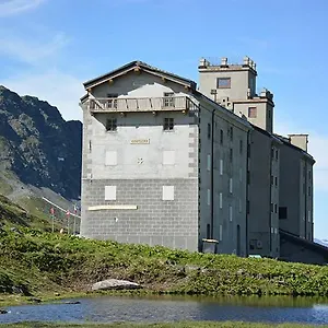 hospice-du-petit-saint-bernard.hotels-rhonealpes.com/